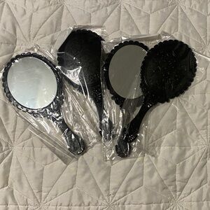 Vintage-Style Handheld Mirror - Black